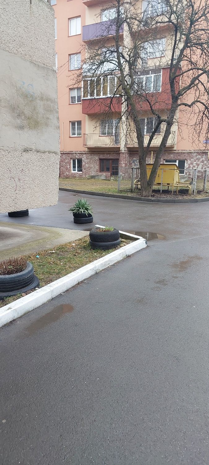 Комерційне приміщення