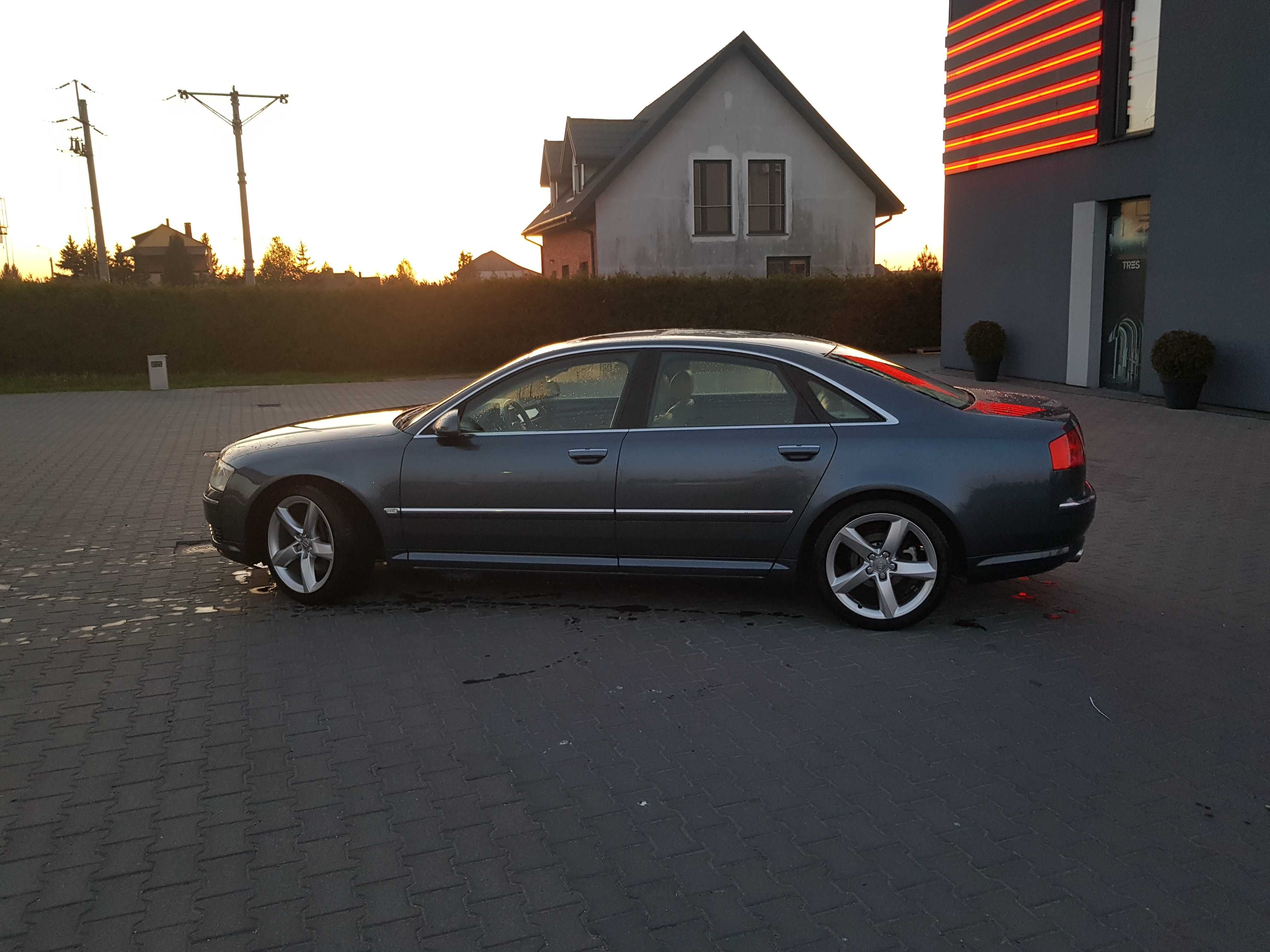 Audi A8 d3 prywatny doinwestowany