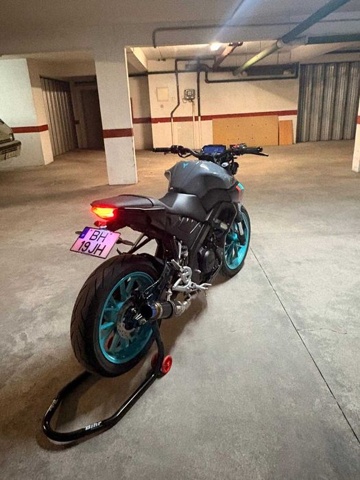 Yamaha MT-125 como nova