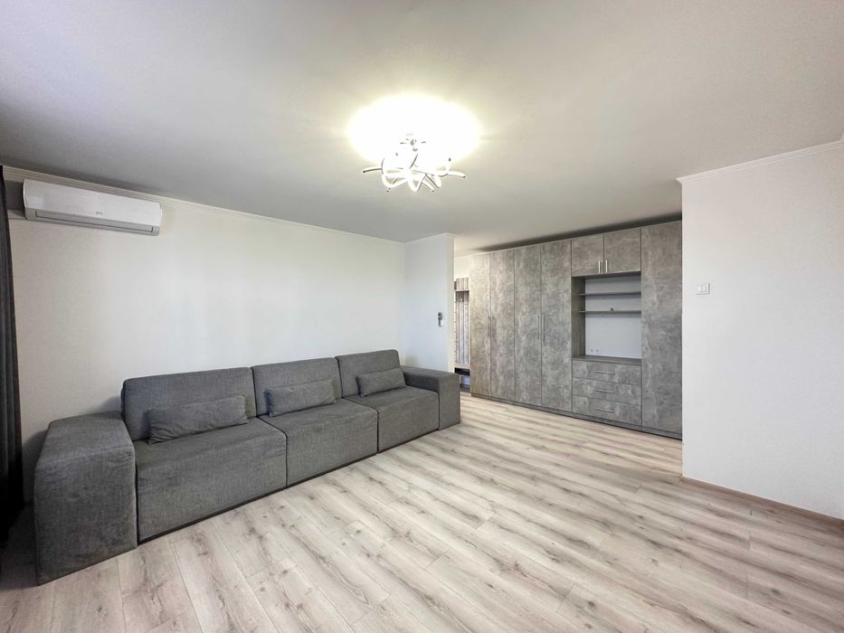 Сдам 3 комнатная квартира Оболонский проспект 27В метро Минская