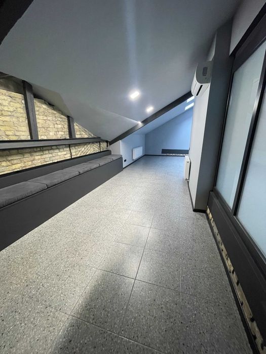 Приміщення під офіс в центрі по вул. Хрещатик