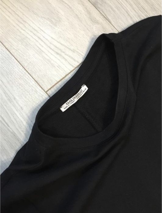 Маленькое базовое платье с рюшкой Zara s/m