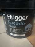 Flugger facade resist, farba do elewacji biala+ grunt