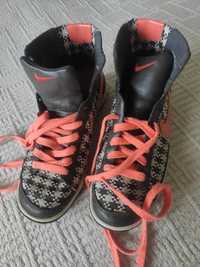 Buty "Nike" rozmiar 37,5