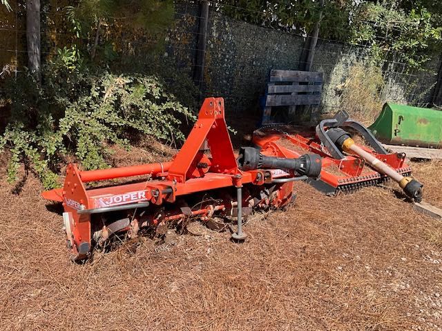 Tractore John deere 3038 E