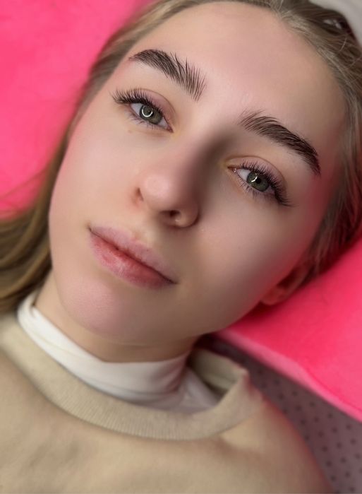 Наращивание ресниц/Нарощування вій