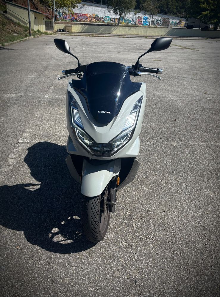 Honda PCX 125cc 2024
