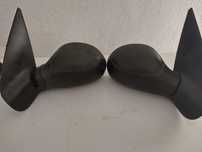 Espelhos retrovisores com defeitos Peugeot 2006 ano 99