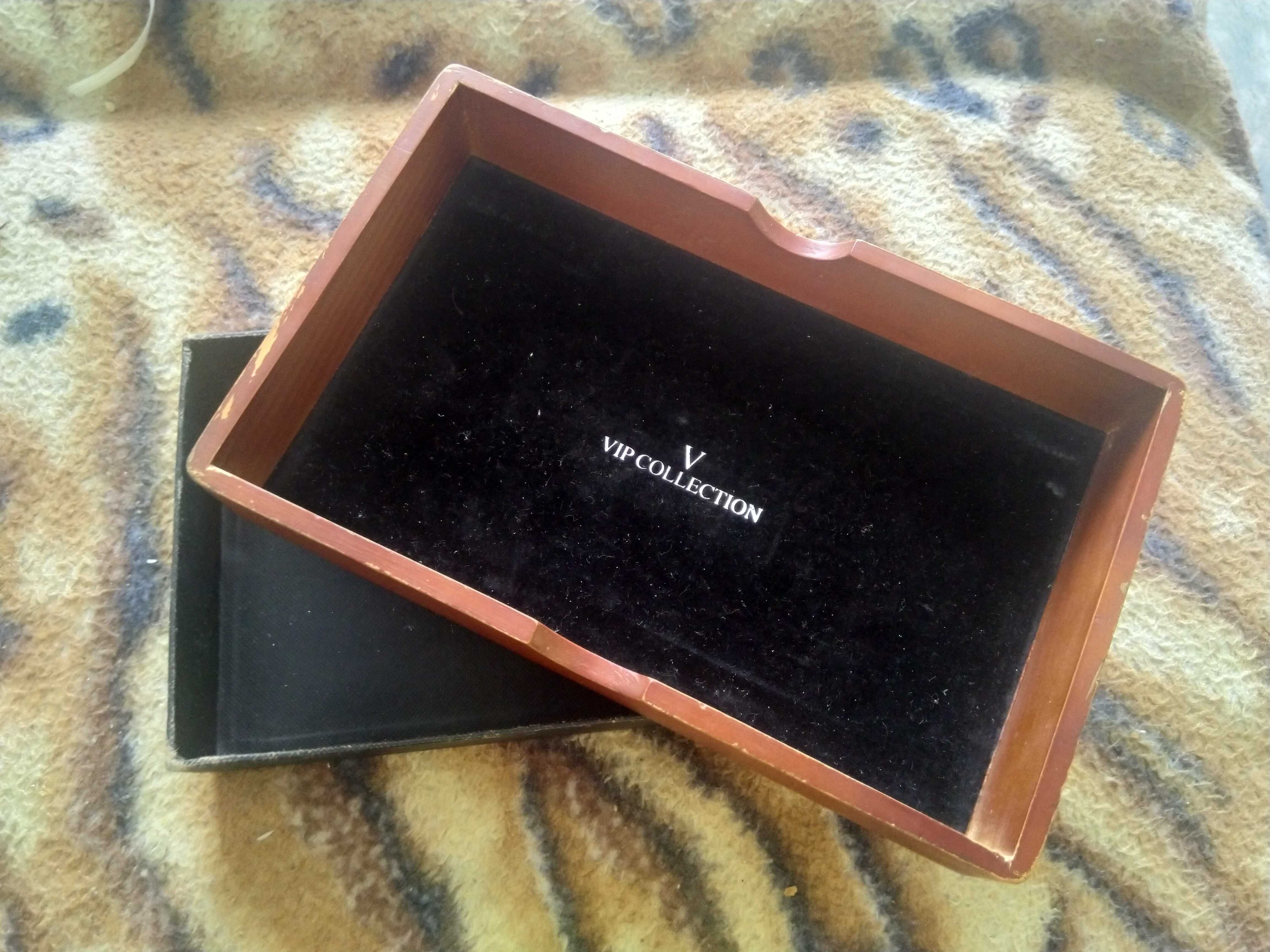 VIP COLLECTION - kultowe pudełko drewniane z PRL-u szkatułka vintage