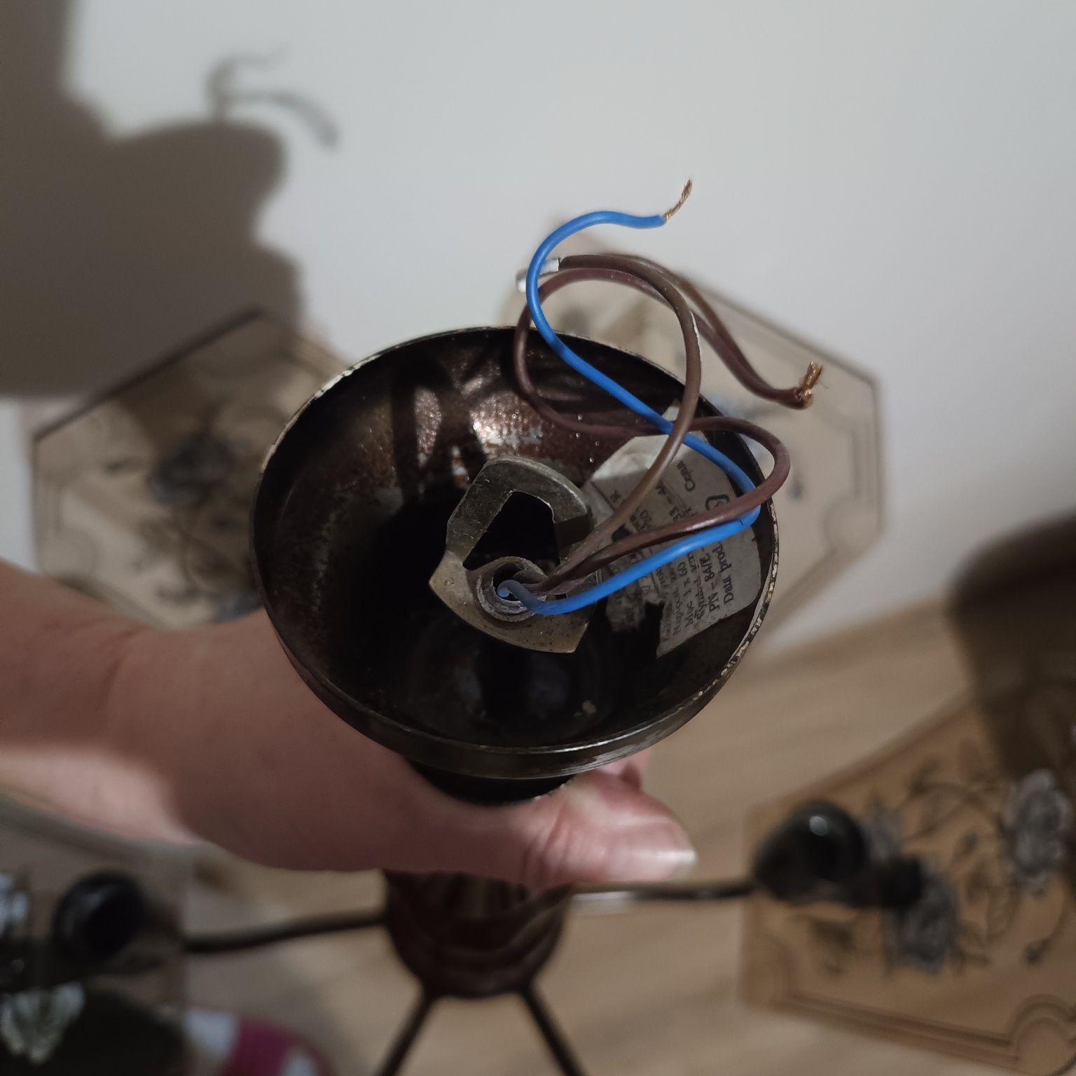 Lampa żyrandol PRL kwiatki