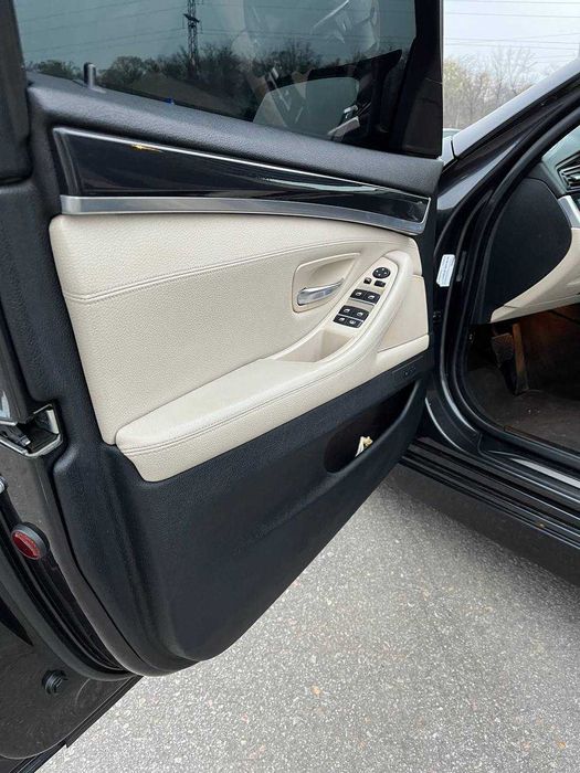 BMW F10 2012 года 525D Twin Power Turbo XDrive