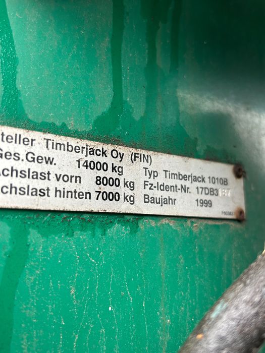 Timberjack 1010B forwarder