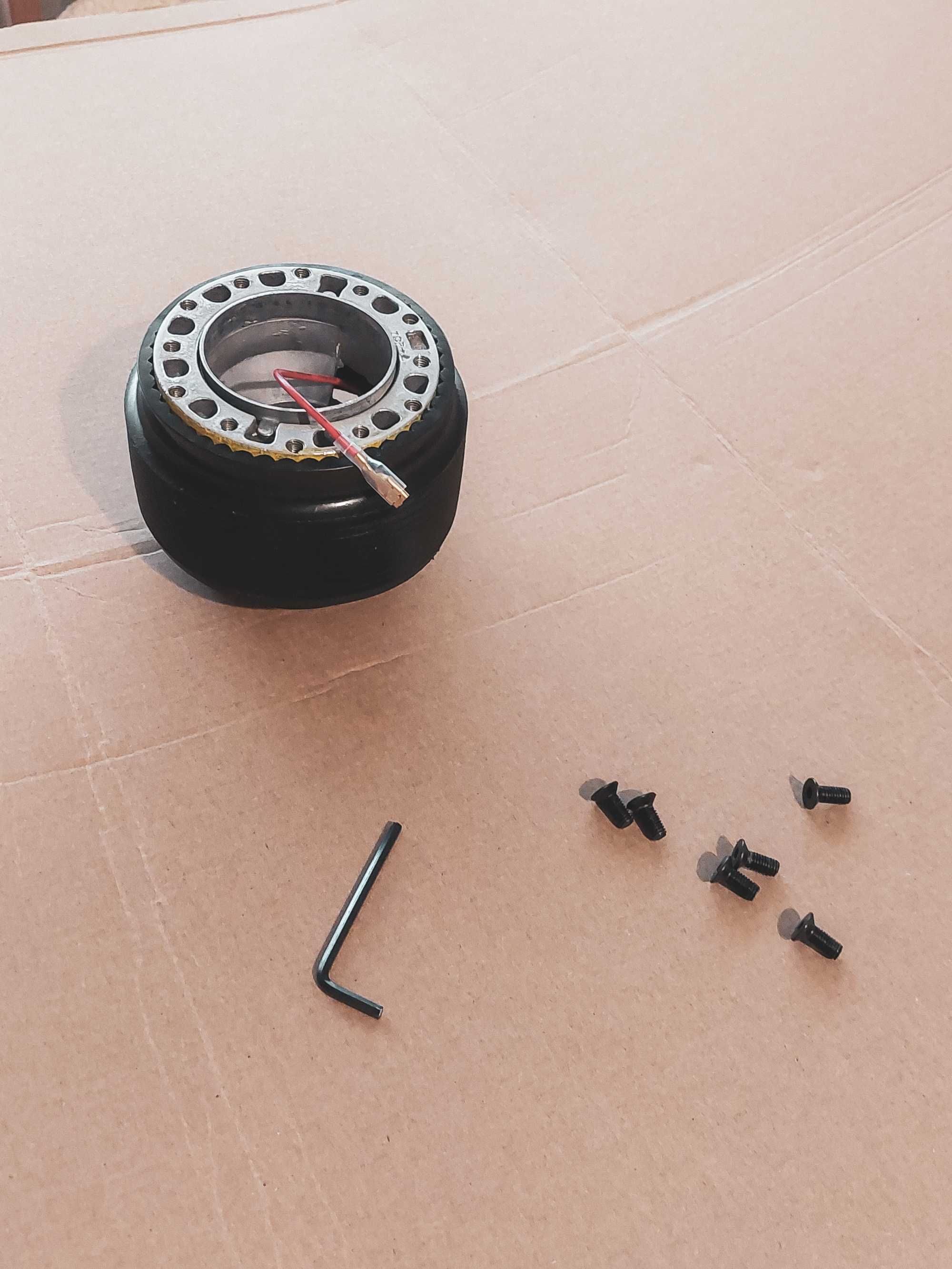 Volante e cubo clio mk1 furacao momo, deep dish