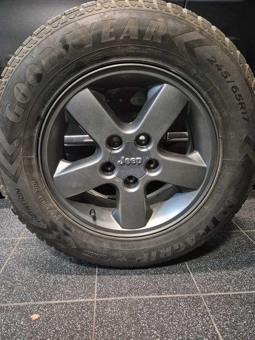 Koła Grand Cherokee 245/75 R17 po renowacji