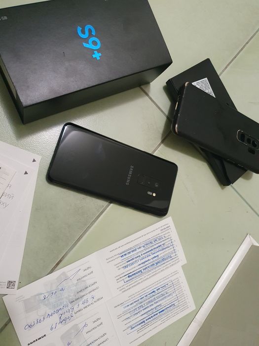 Продаю смартфон Samsung Galaxy s9+ з документами та чехлом. Без тріщин