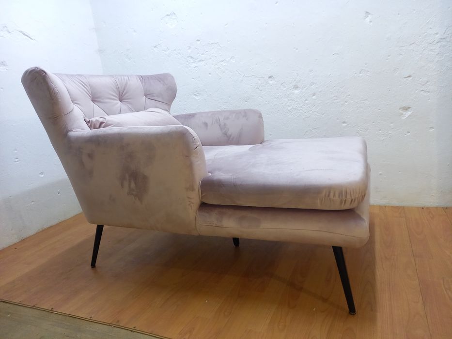 Fotel uszak przedłużony.