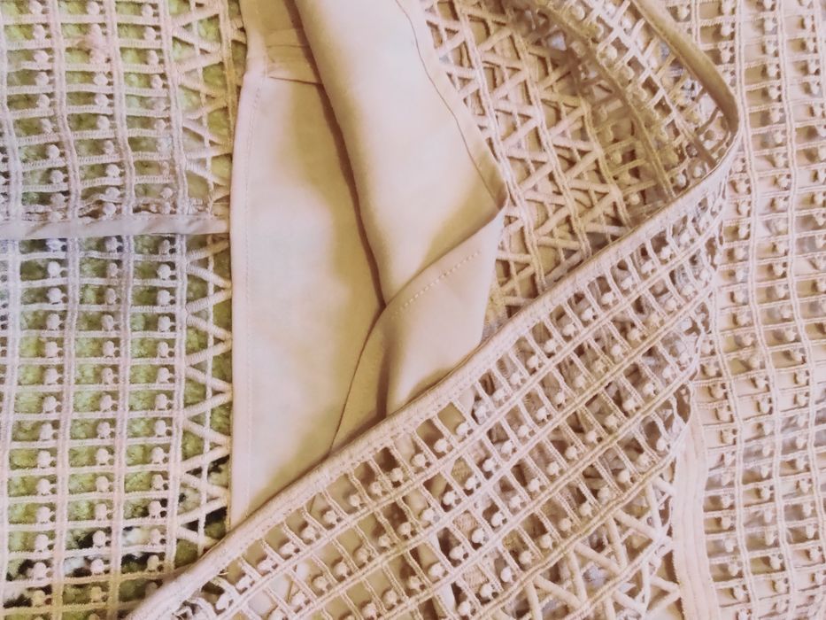 Sukienka śliczna r.36/38 _20 zł.