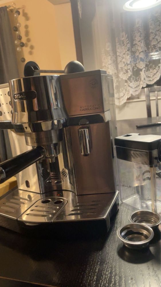 Express cisnieniowy Delonghi