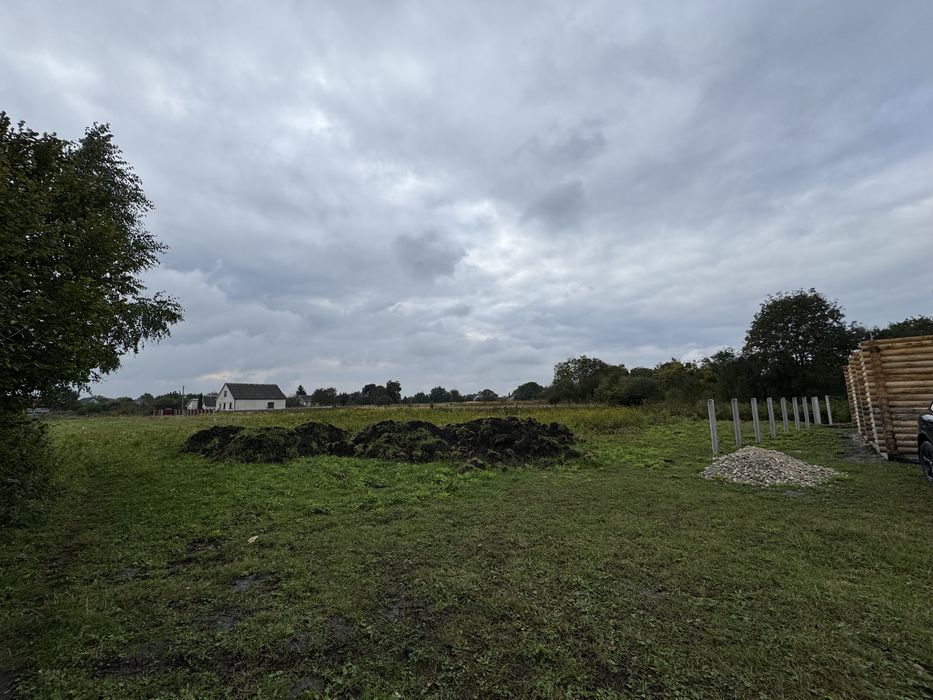 Продам земельну ділянку у місті Почаїв!