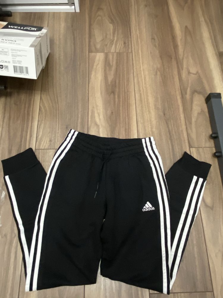 Spodnie dresowe adidas