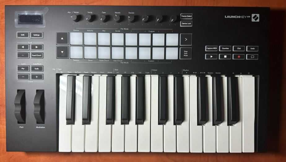 Novation Launchkey 25 MK3