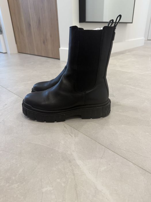 Skórzane buty Gino Rossi