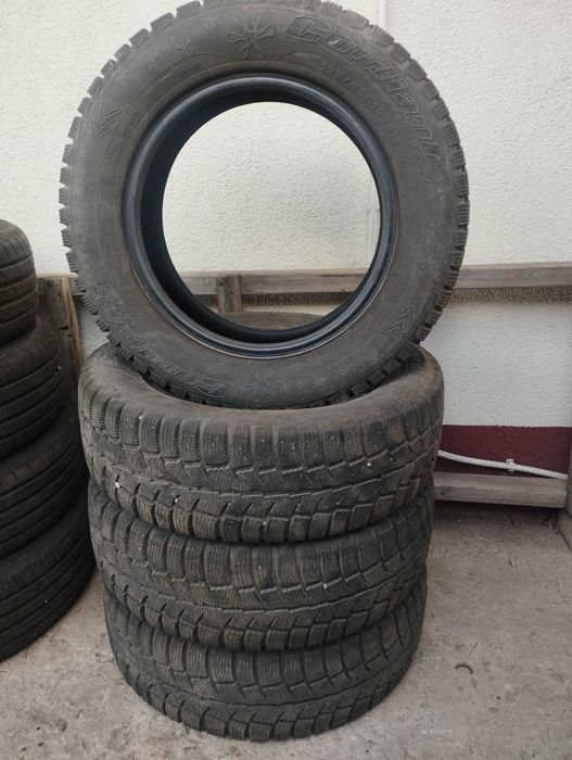 Зимние автошины CORDIANT 195/65/R15 остаток протектора 7мм