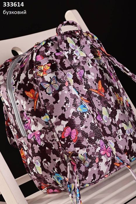 Продам кольоровий рюкзак