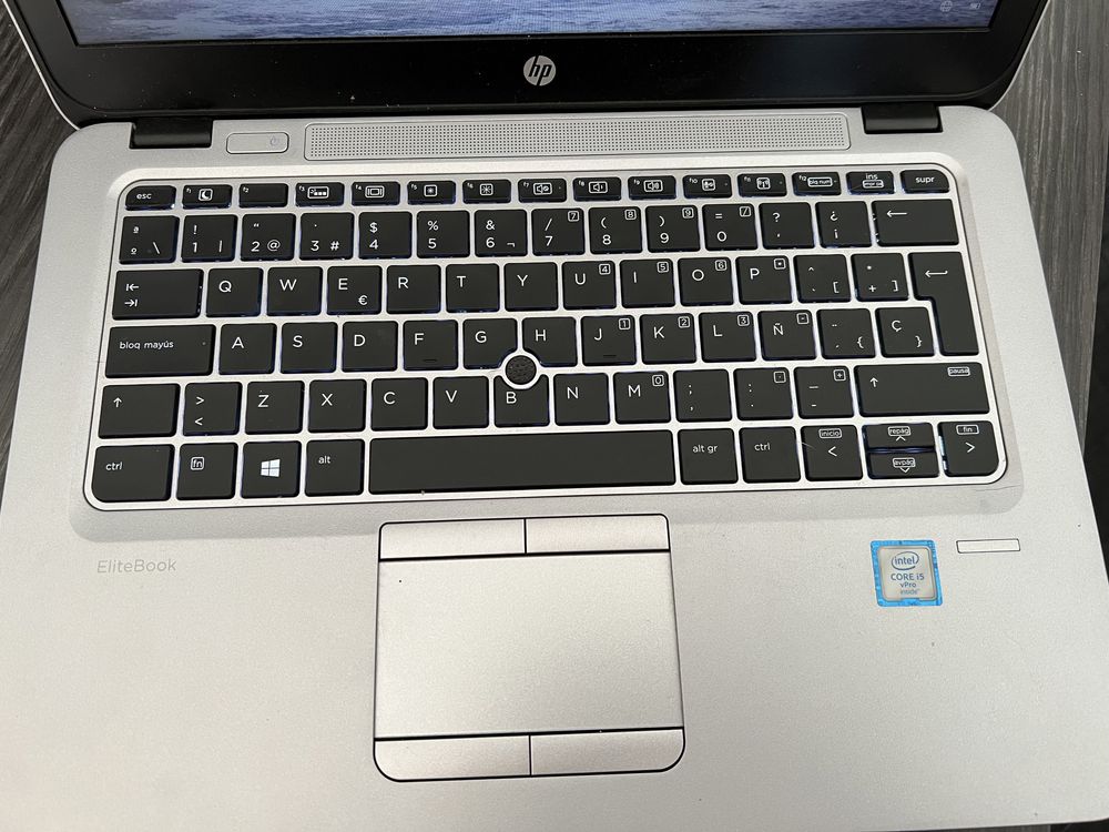 Hp EliteBook 820 G3 + oferta de docking