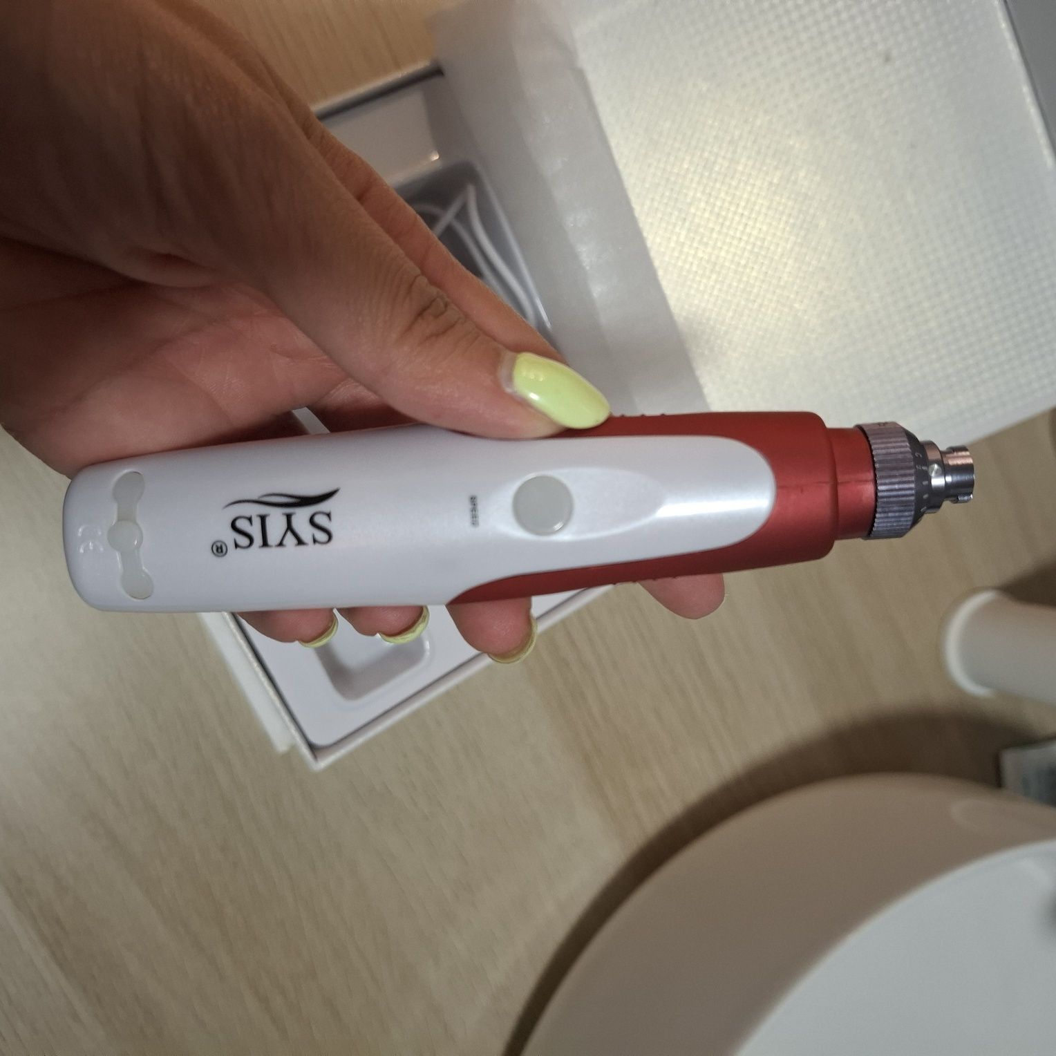 Maquina microagulhamento Dermapen da Syis nova