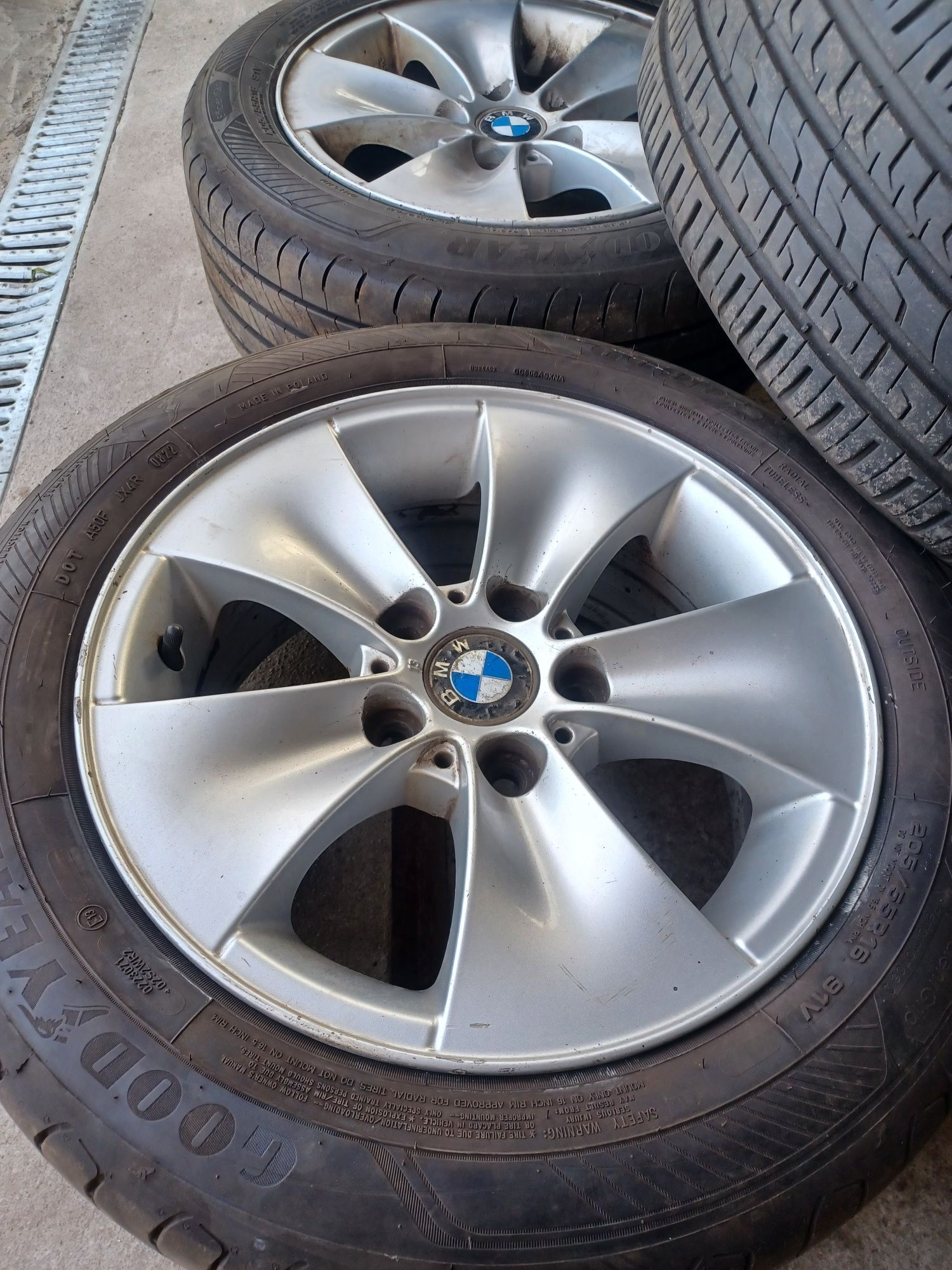 Alufelgi Koła 5x120 R16 BMW E90 E91 E83