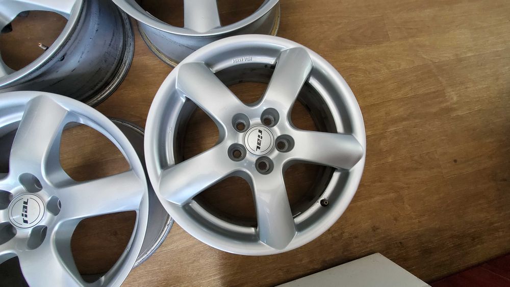 Диски 5 112 R17 Volkswagen Rial Germany ET 38