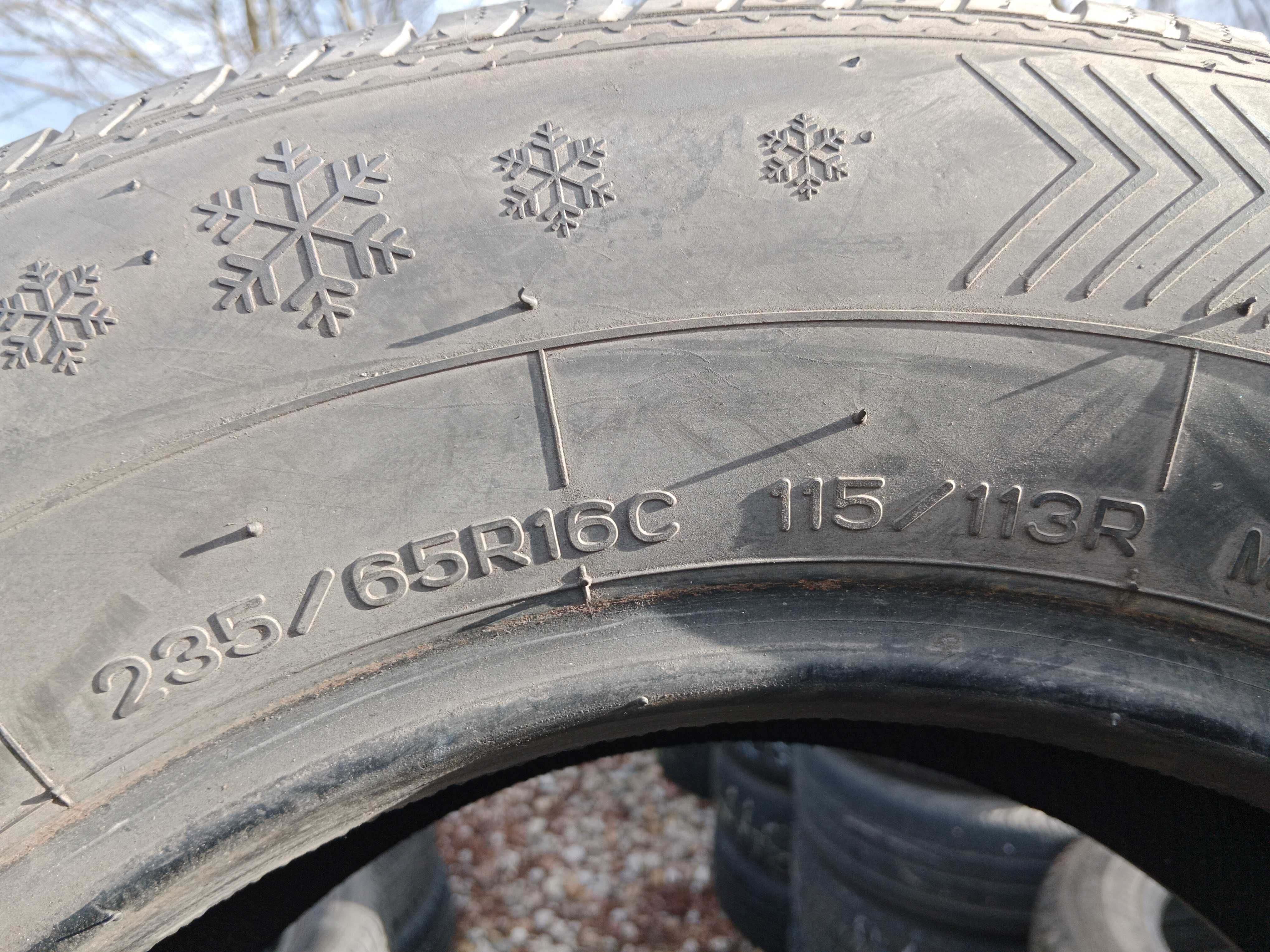 Opona używana zimowa 235/65R16C Nankang Snow SL-6 1szt.