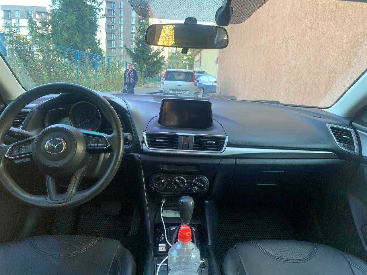 Оренда Львів Mazda 3 2018