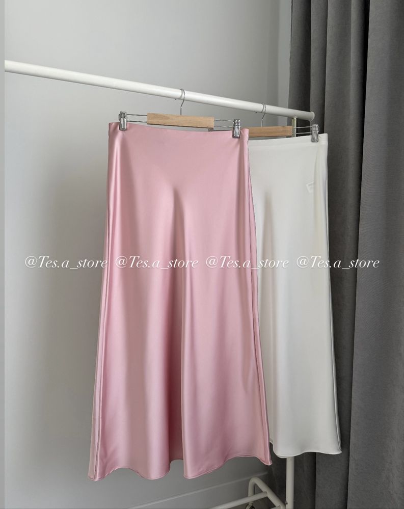 Атласна спідниця Zara