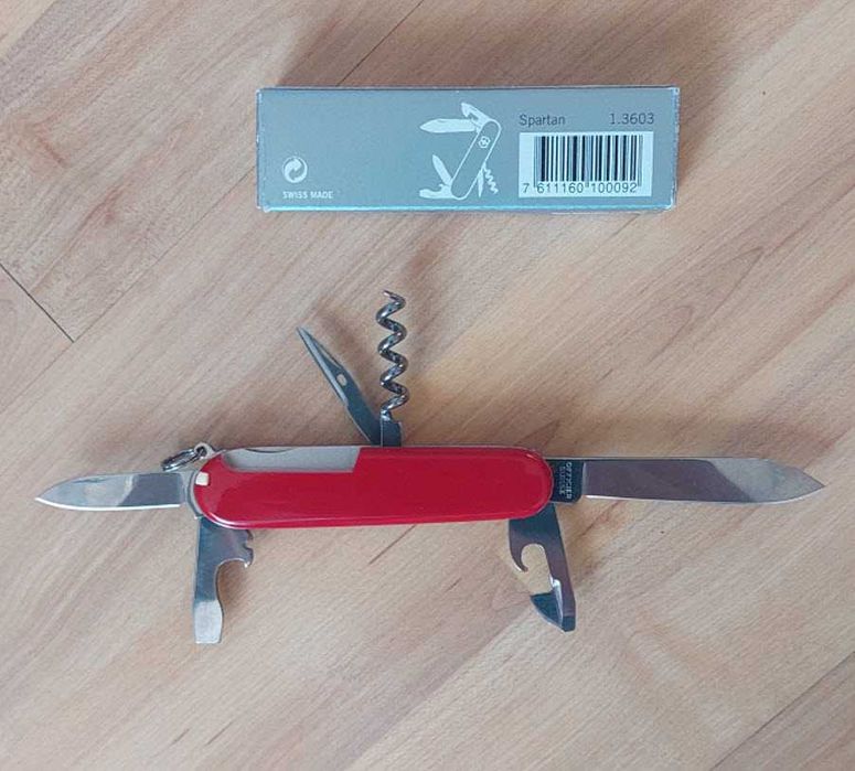 Scyzoryk VICTORINOX Spartan red 1.3603