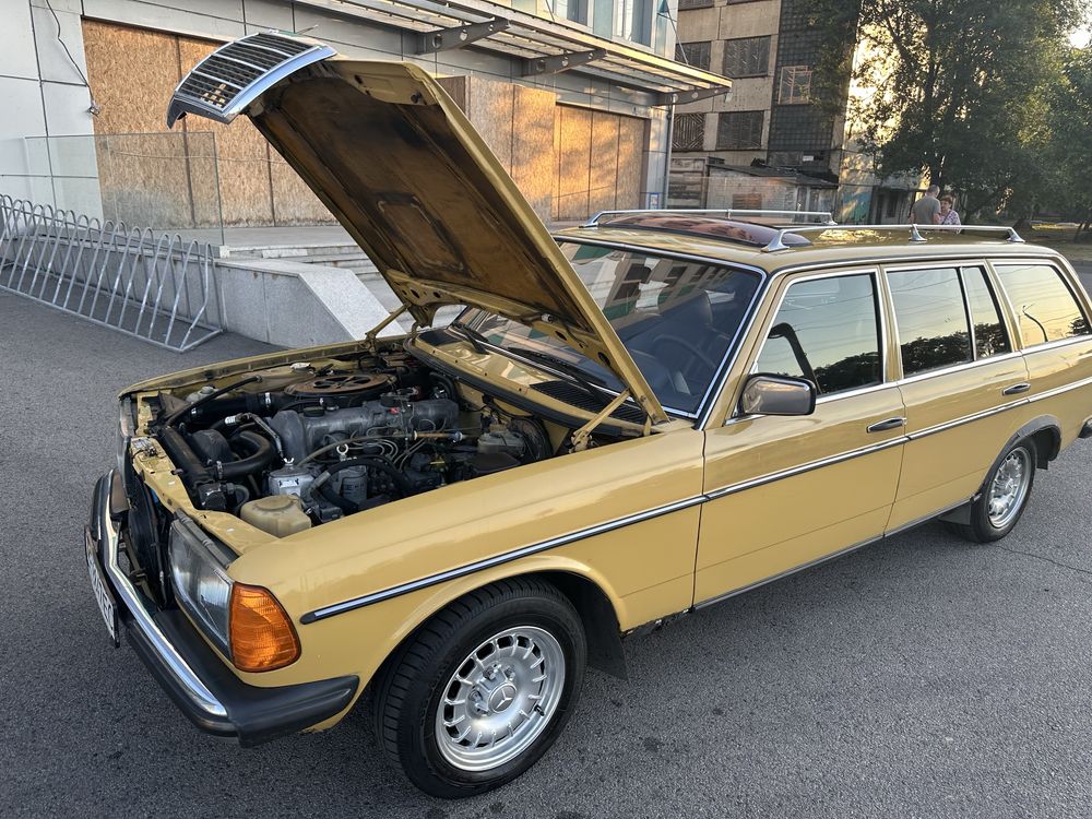 Продам Mercedes 300TD Turbodiesel (W123)