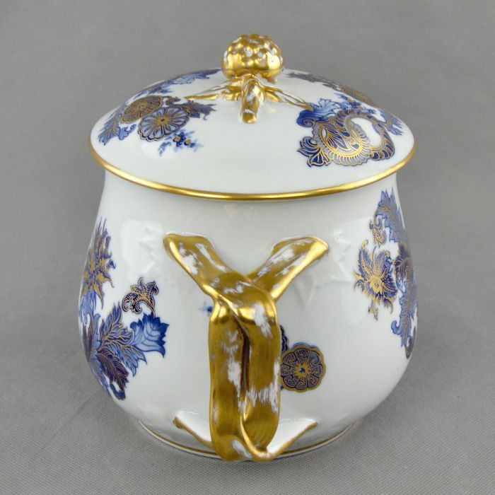 Cremeira grande com tampa em Porcelana Vidal Arte