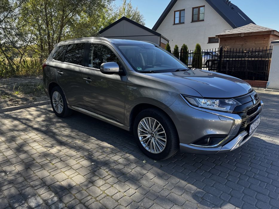 Mitsubishi Outlander plug-in 2.4 pierwszy wlasciciel