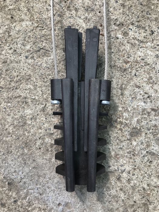 Затискач анкерного типу 6-9мм