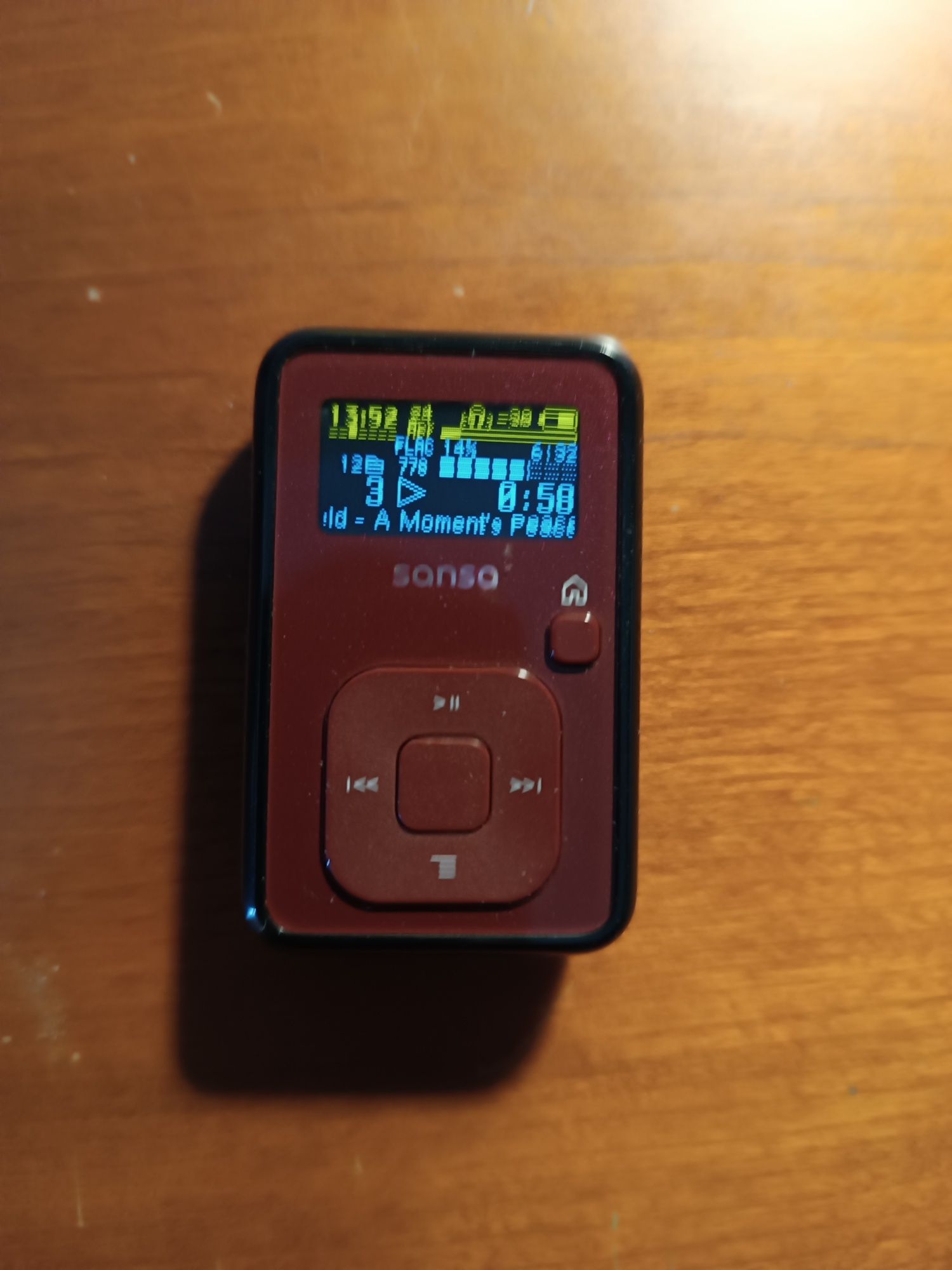 MP3 SanDisk Sansa Clip+ Raro - 128GB SD
