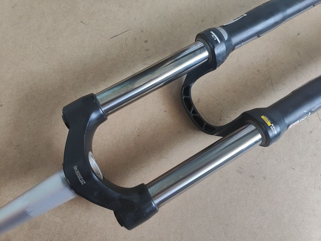Вилка RockShox Domain 26" (170 мм) - шток конус, 18,5 см.
