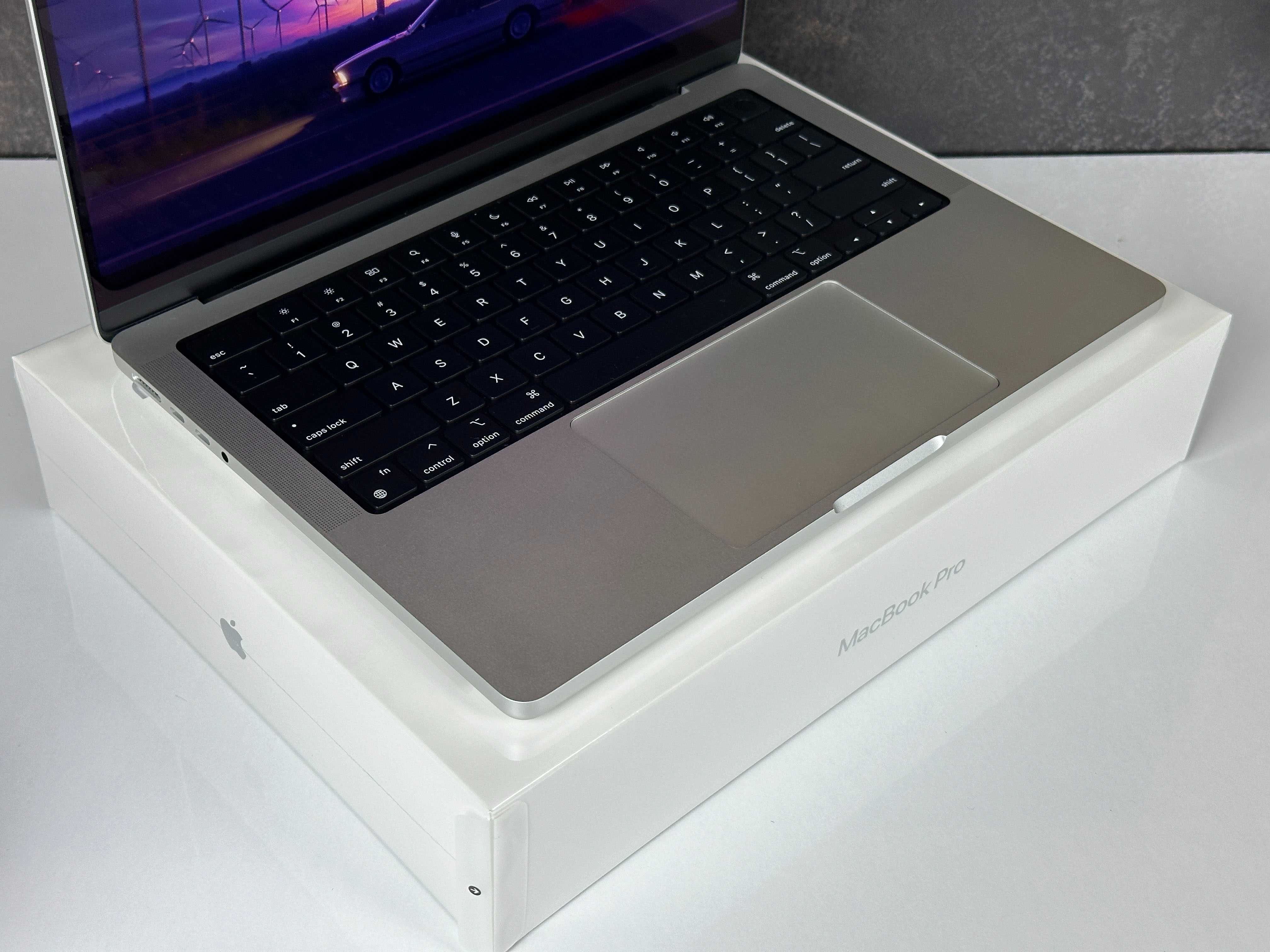 MacBook Pro 14 A2442 M1 Pro 32/512GB Retina 3024x1964  Gwarancja