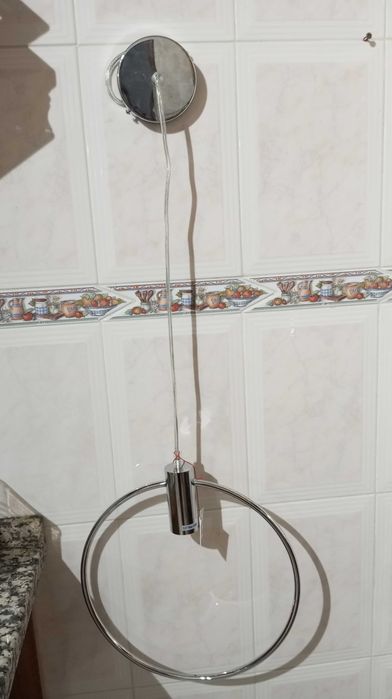 Candeeiro novo, ainda com etiqueta