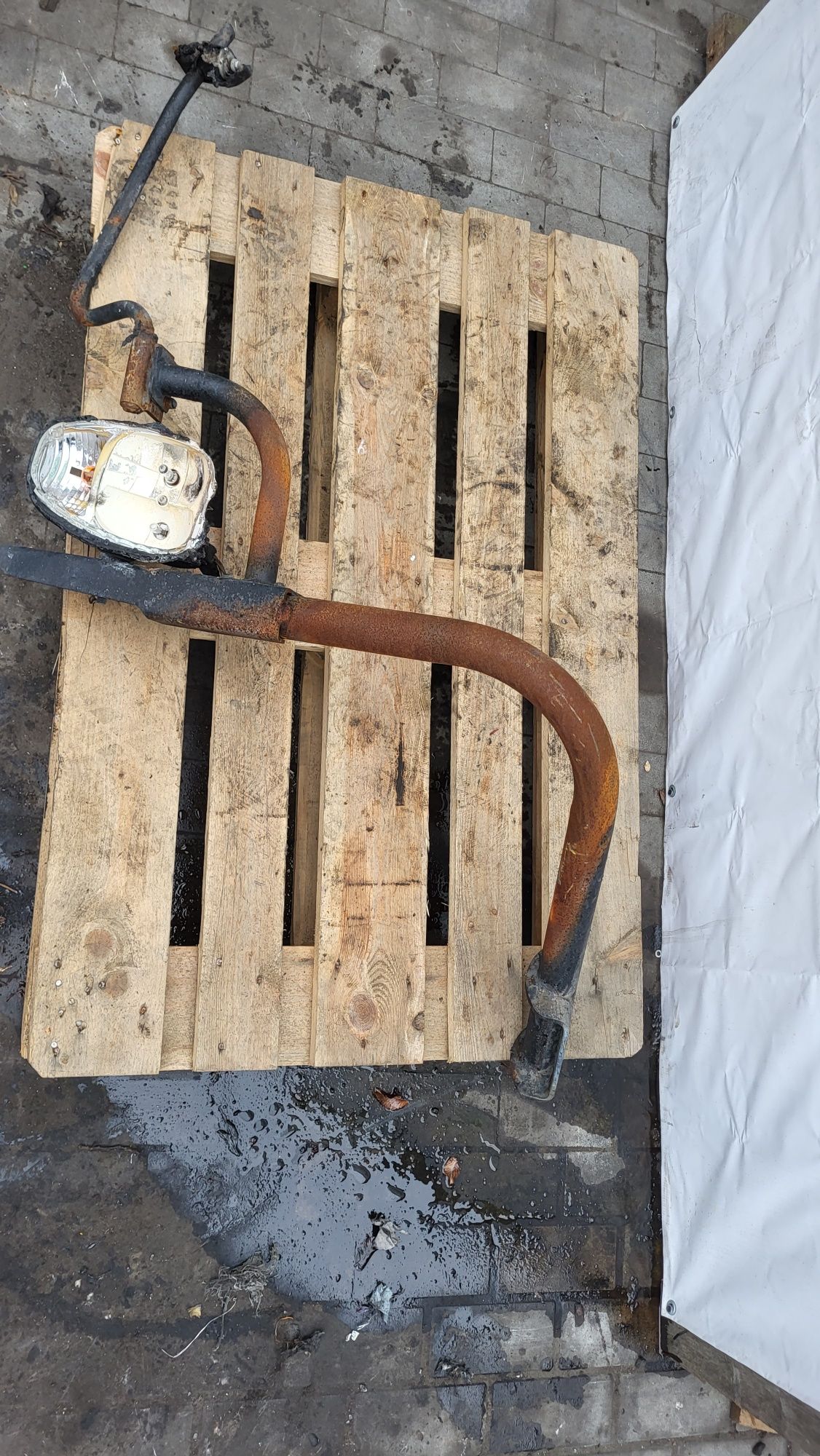 Uchywt tylnych lamp manitou MT