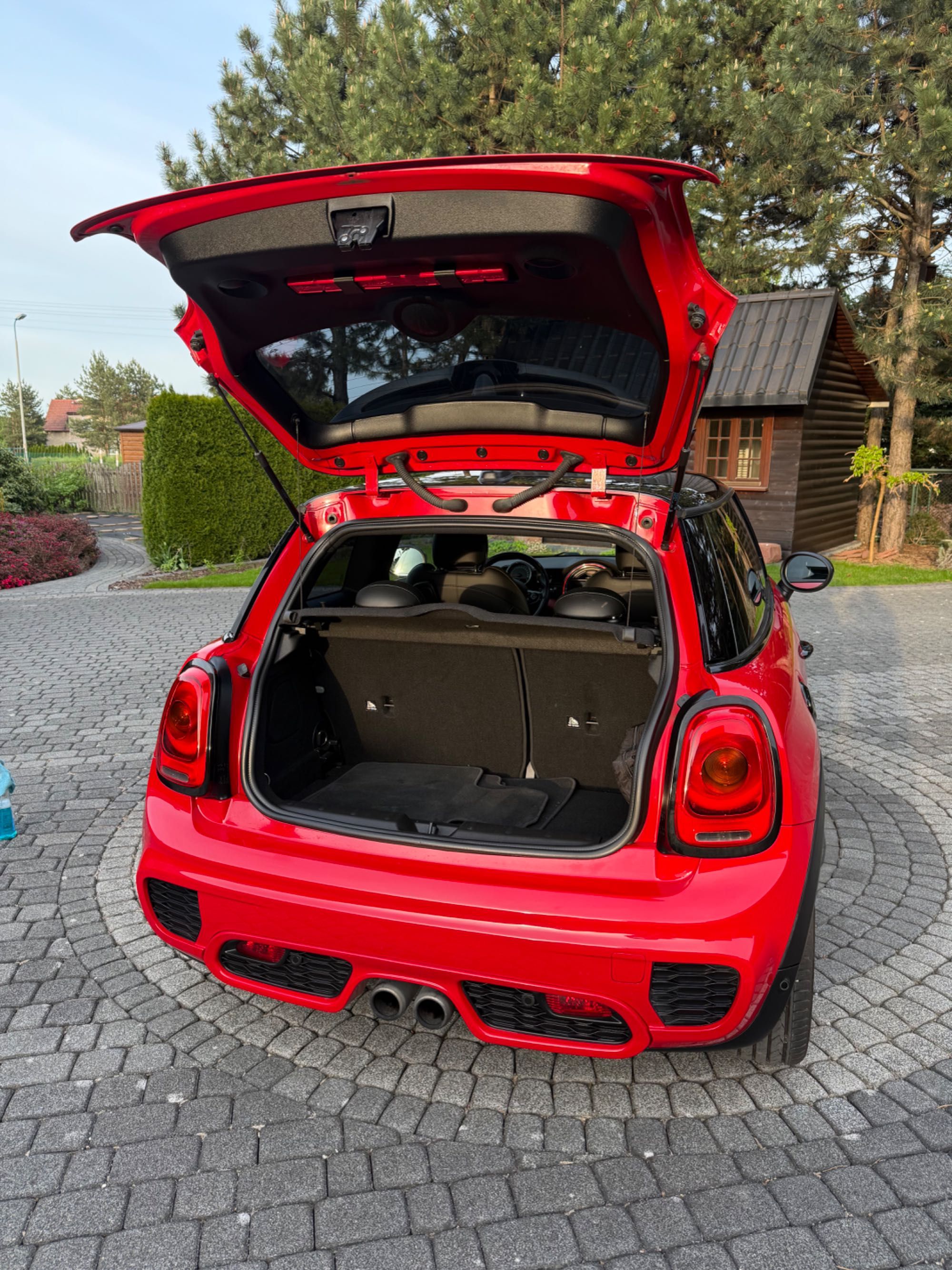 MINI Cooper S 2017 – wersja John Cooper Works, z salonu w PL