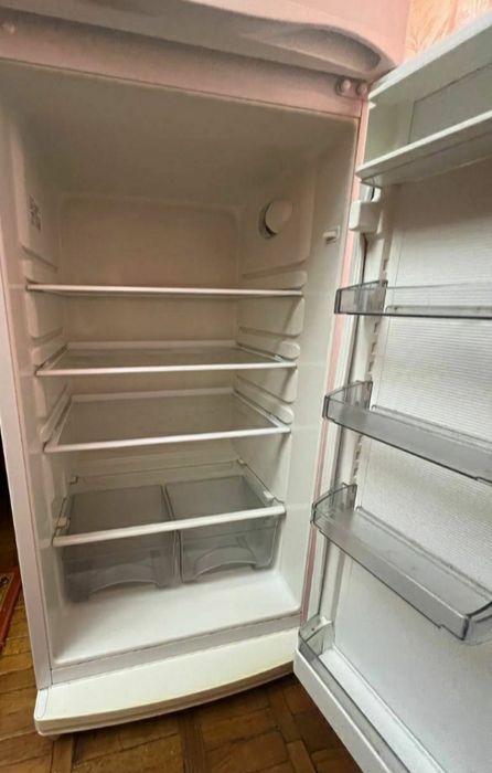 Продам холодильник Атлант