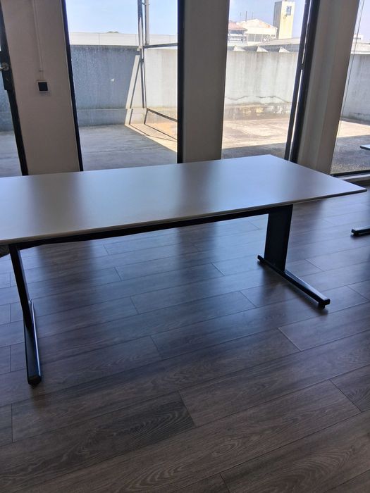 Vendo mesa secretária metal C160xL80xA72cm