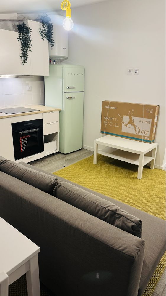 Penthouse T0 + 1 – Totalmente Mobilada com Vista Brutal e Desafogada e