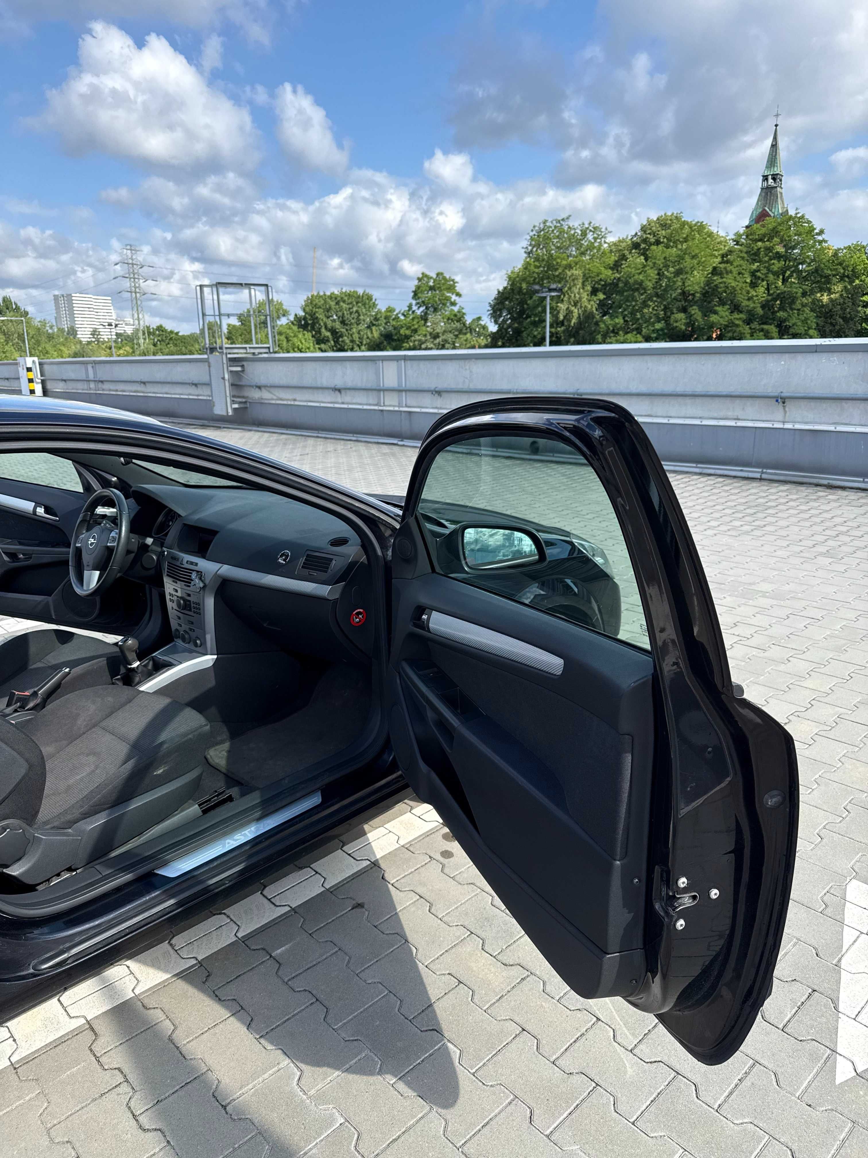 Opel Astra Opel Astra H GTC 2.0 Turbo + LPG 2005r